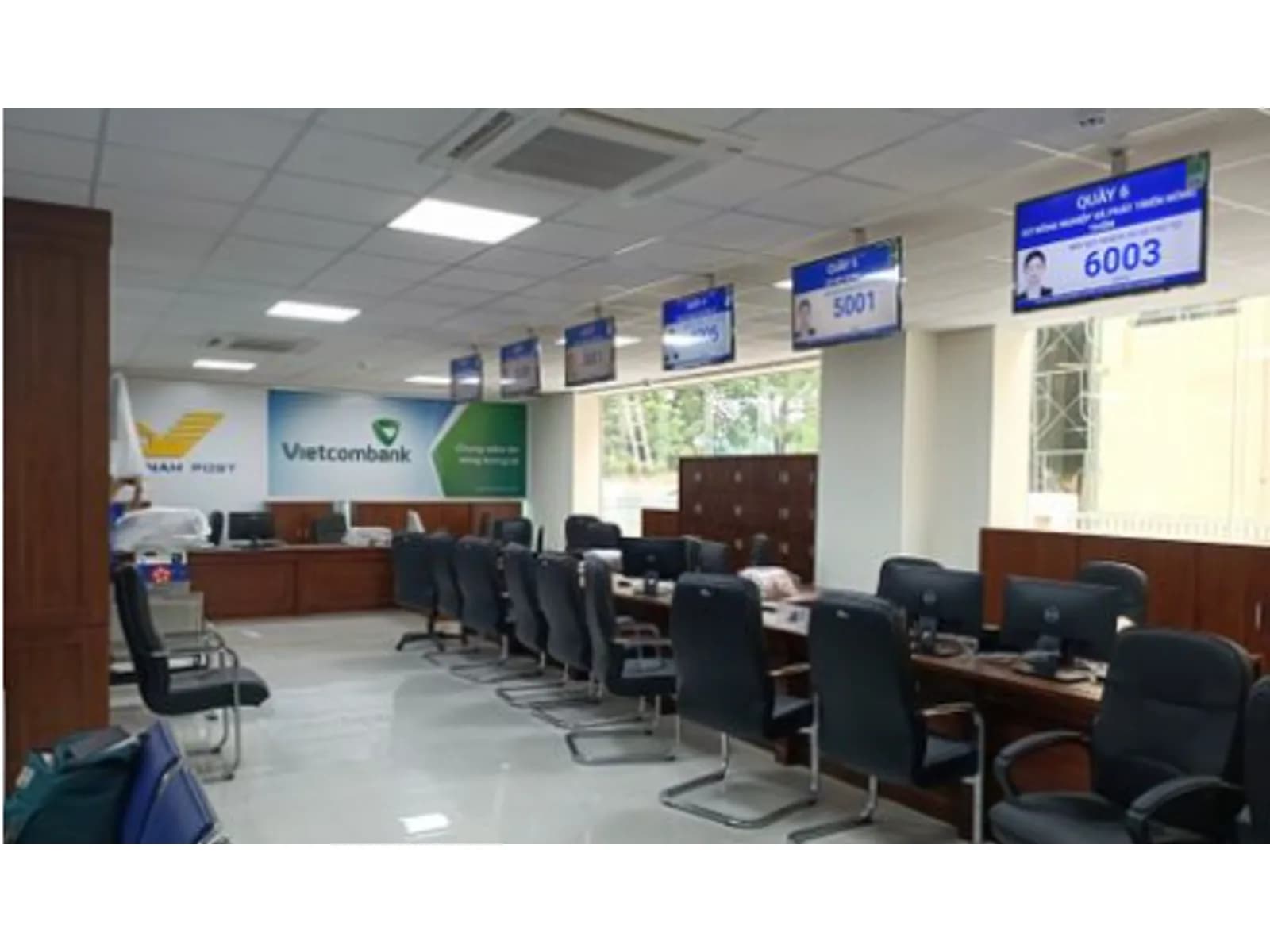 Hệ thống Xếp hàng tự động NGÂN HÀNG COMQ - Thumbnail 6