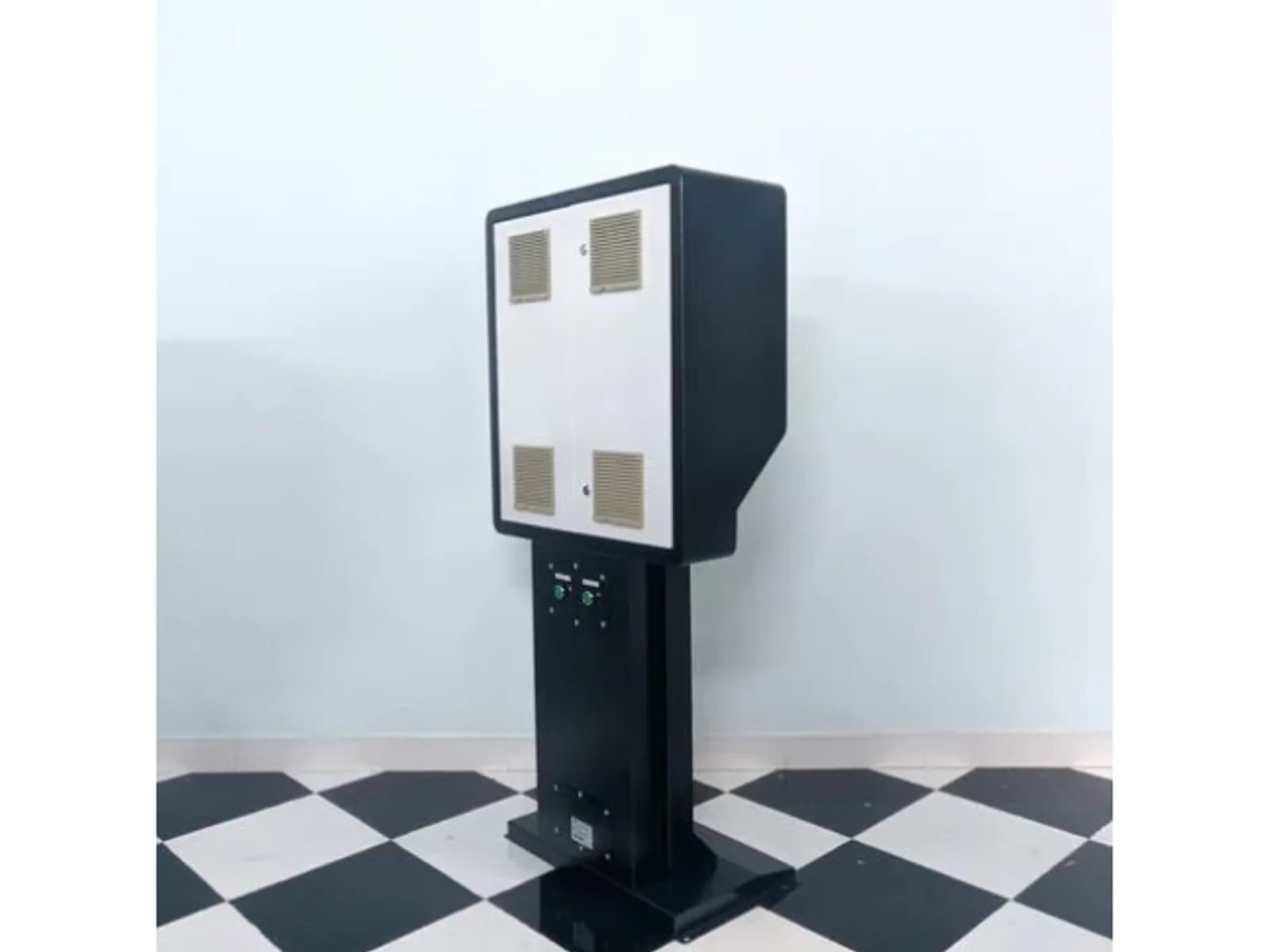KIOSK Công nghiệp ComQ Q-KIOSK 22PKK (Series) - Góc 4: Kết nối