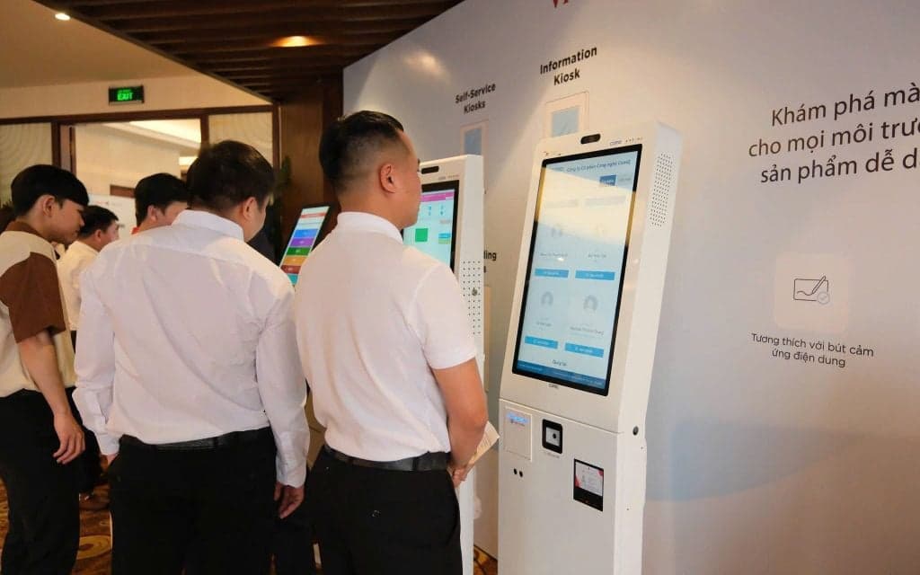 ComQ Trở Thành Nhà Phân Phối Chính Thức Màn Hình Công Nghiệp ViewSonic Tại Việt Nam - hình ảnh 5