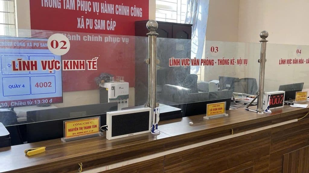 TTHCC Xã Pu Sam Cáp Hiện Đại Hóa Dịch Vụ Với Hệ Thống Xếp Hàng Tự Động Từ ComQ - hình ảnh 2