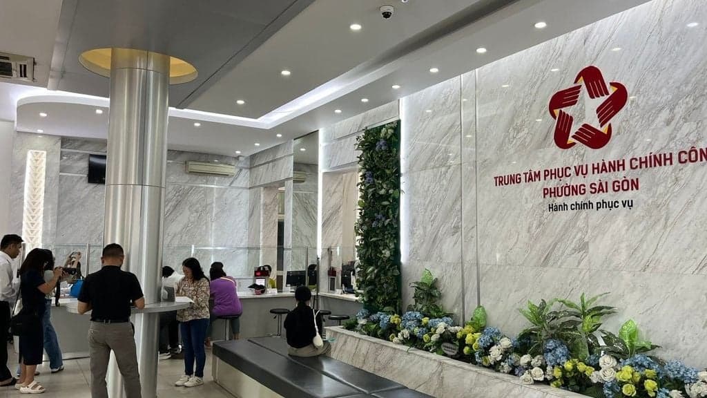 Phường Sài Gòn Hiện Đại Hóa: TTHCC Tin Dùng Hệ Thống Xếp Hàng ComQ - hình ảnh 1