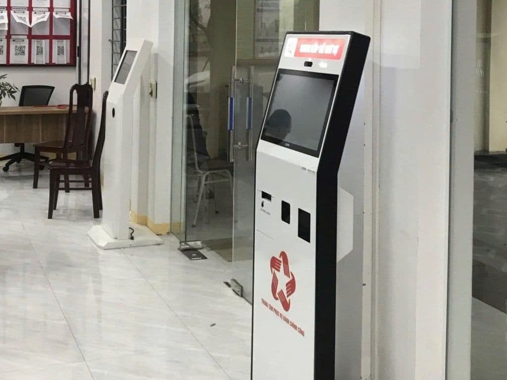TTHCC PHƯỜNG VŨNG ÁNG ĐƯA VÀO SỬ DỤNG HỆ THỐNG XẾP HÀNG TỰ ĐỘNG COMQ - hình ảnh 5